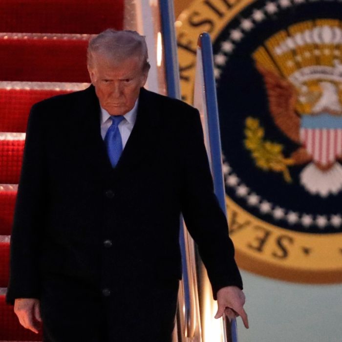 Top-Historiker vergleicht Trump-Entscheidung mit Hitlers letztem Deal