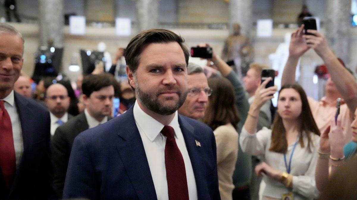 J.D. Vance wurde beim Besuch eines Konzertes ausgebuht. J.D. Vance wurde beim Besuch eines Konzertes ausgebuht. (Foto)