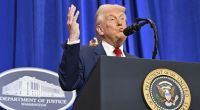 Donald Trump hat zu einem erneuten Rundumschlag ausgeholt - diesmal traf die Wut des US-Präsidenten die Medienlandschaft, die Trump 