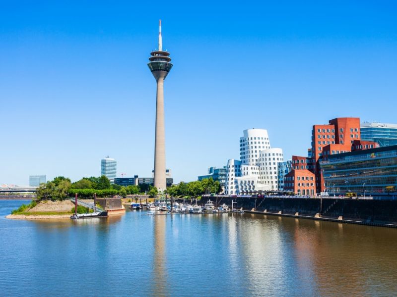 Düsseldorf: Verletzte bei Massenschlägerei in Düsseldorfer Gerichtsflur