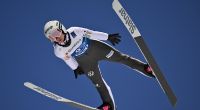 Die Slowenin Nika Prevc aus Slowenien gewinnt in Lahti.