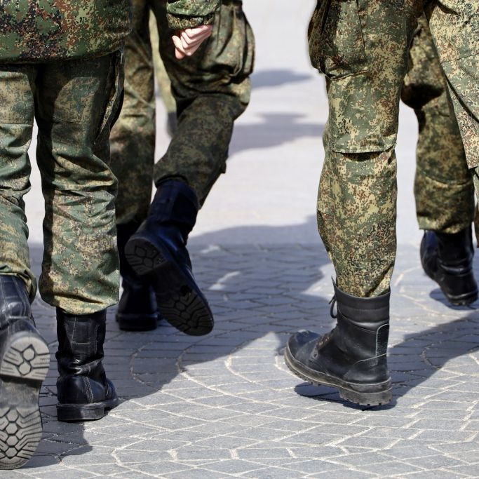Putin-Soldaten für verrostetes Fahrzeug verspottet