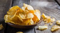 Alnatura muss Kartoffelchips mit Meersalz-Geschmack zurückrufen. (Symbolfoto)