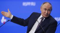 Wladimir Putin soll eine mobile Toilette auf Auslandsreisen benutzen, um ungewollte DNA-Analysen zu verhindern.