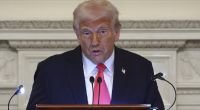 Einem geleakten Geheimdokument zufolge hat es sich Donald Trump in den Kopf gesetzt, die kriegsgebeutelte Ukraine wie eine Zitrone bis zum letzten Tropfen auszupressen.
