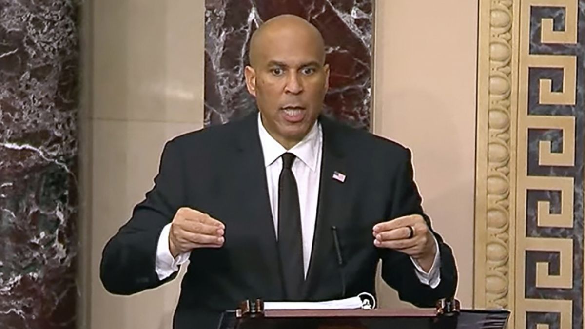Der Demokrat Cory Booker hielt im US-Senat eine 25 Stunden lange Rede gegen die Politik von Präsident Donald Trump. Der Demokrat Cory Booker hielt im US-Senat eine 25 Stunden lange Rede gegen die Politik von Präsident Donald Trump. (Foto)