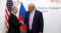 Auf persönlicher Ebene verstehen sich Wladimir Putin und Donald Trump glänzend - doch der US-Präsident macht einen schwerwiegenden Fehler, wenn es um politische Aktionen mit Russland geht.