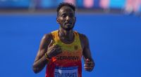 Samuel Fitwi siegt beim Marathon in Hannover.