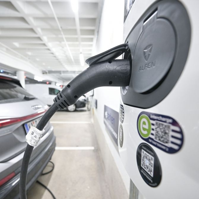 Volkswagen übertrumpft Tesla im deutschen E-Automarkt