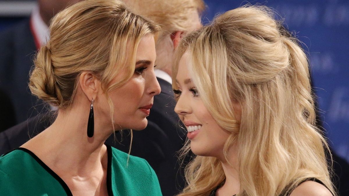 Für ihre Halbschwester Tiffany (re.) legte sich Ivanka Trump mächtig ins Zeug und organisierte eine ganz besondere Baby-Party. Für ihre Halbschwester Tiffany (re.) legte sich Ivanka Trump mächtig ins Zeug und organisierte eine ganz besondere Baby-Party. (Foto)