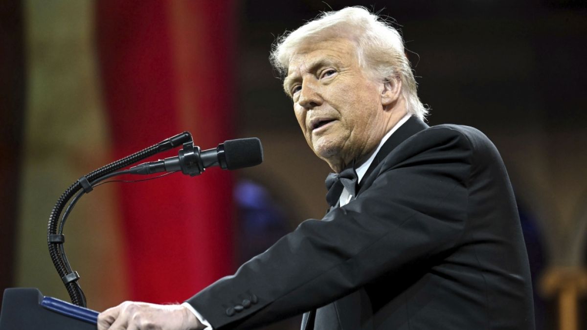 US-Präsident Donald Trump spricht beim Abendessen des National Republican Congressional Committee (NRCC) im National Building Museum. US-Präsident Donald Trump spricht beim Abendessen des National Republican Congressional Committee (NRCC) im National Building Museum. (Foto)