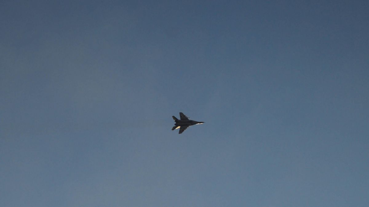 Eine MiG-29 der ukrainischen Luftwaffe soll ein russisches Militärhauptquartier nahe Kursk zerstört haben. Videos im Netz zeigen den Kampfjet-Angriff (Symbolbild). (Foto)