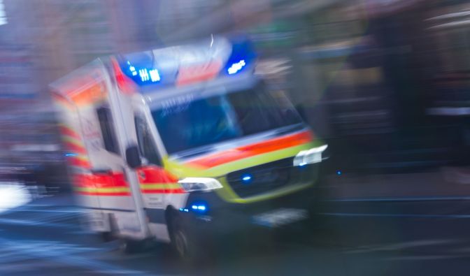 Die Polizei informiert über einen aktuellen Unfall (Symbolbild).