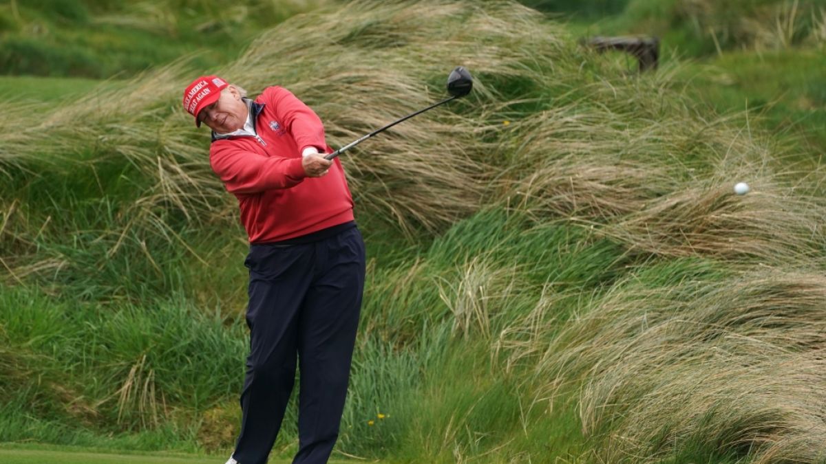 Die regelmäßigen Siege von Donald Trump bei Golfturnieren seien ein Beweis für seine gute Gesundheit. (Foto)