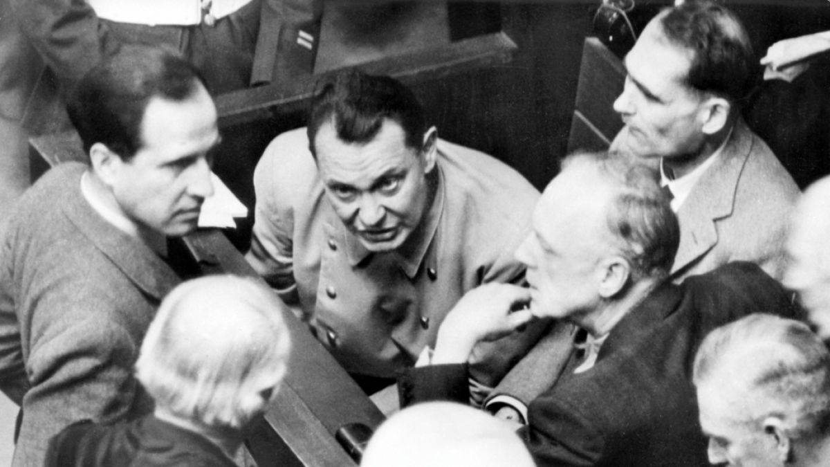 Die Briefe zeigen eine bisher unbekannte Seite des NS-Verbrechers Hermann Göring (Mitte). Die Briefe zeigen eine bisher unbekannte Seite des NS-Verbrechers Hermann Göring (Mitte). (Foto)