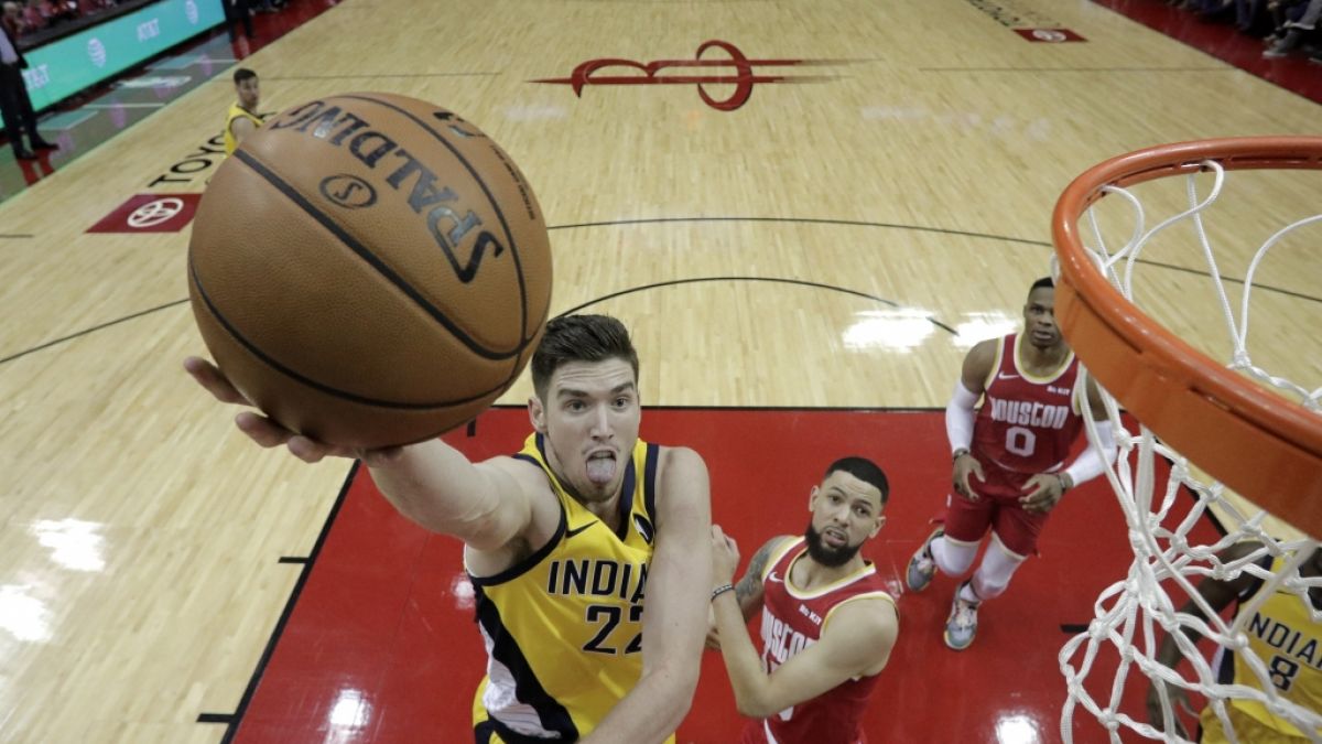 Die Indiana Pacers legen einen Korb gegen die Houston Rockets am 16.11.2019. (Symbolbild) Die Indiana Pacers legen einen Korb gegen die Houston Rockets am 16.11.2019. (Symbolbild) (Foto)