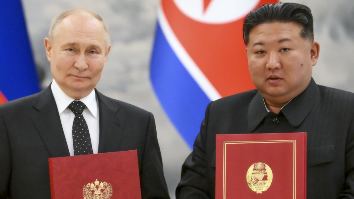 Nordkorea-Führer Kim Jong-un (rechts) unterstützt Wladimir Putin im Ukraine-Krieg. (Foto)
