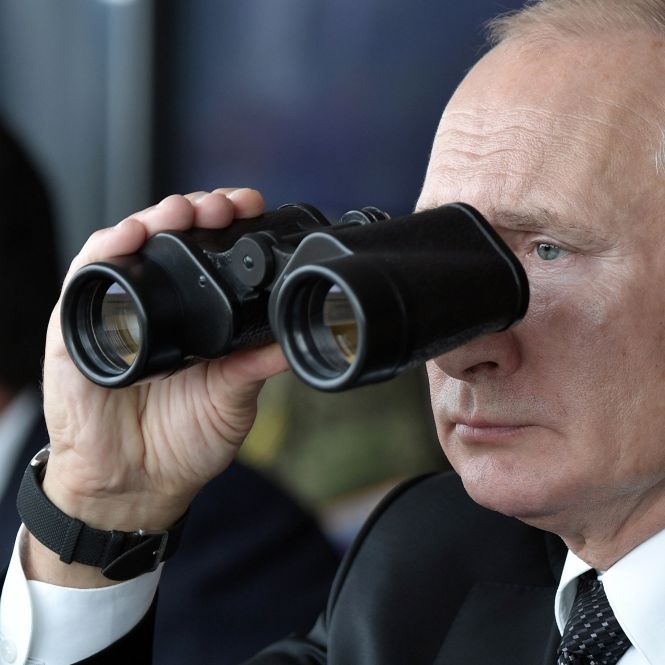 Knallhart-Warnung für Putin - Super-Drohnen zerfetzen russisches Gebiet