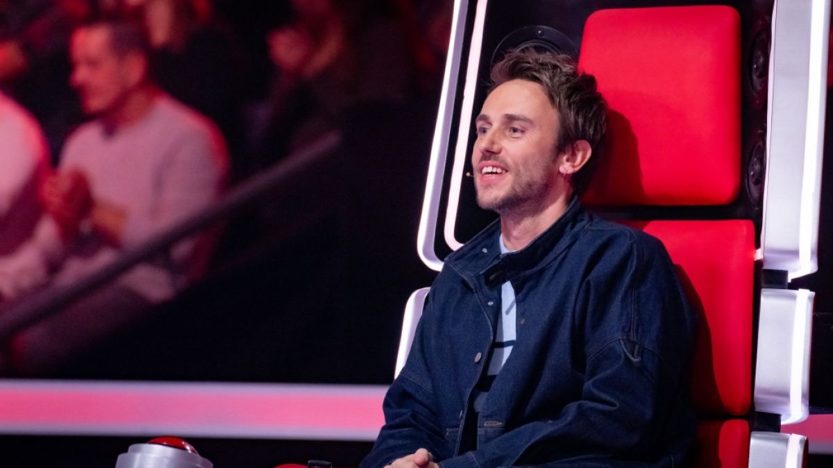 Clueso geht mit drei Talenten ins Finale von "The Voice Kids". Schnappt sich einer von ihnen den Sieg? Clueso geht mit drei Talenten ins Finale von "The Voice Kids". Schnappt sich einer von ihnen den Sieg? (Foto)