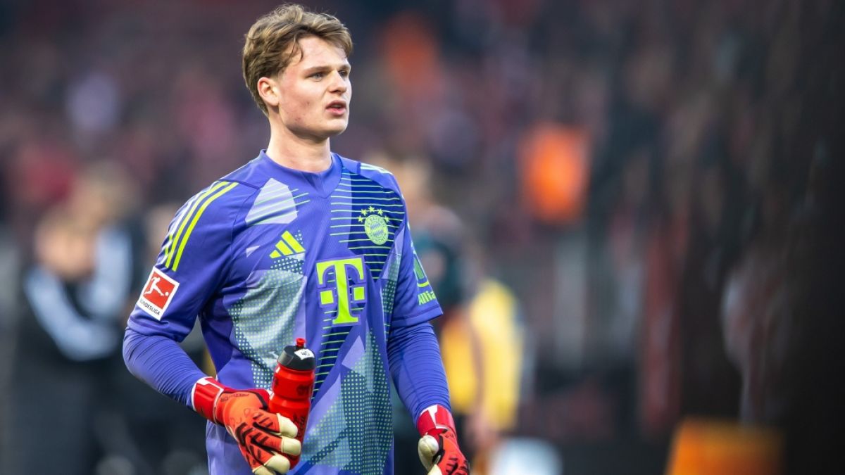 Jonas Urbig steht als Ersatz für Manuel Neuer beim FC Bayern München im Tor. Jonas Urbig steht als Ersatz für Manuel Neuer beim FC Bayern München im Tor. (Foto)