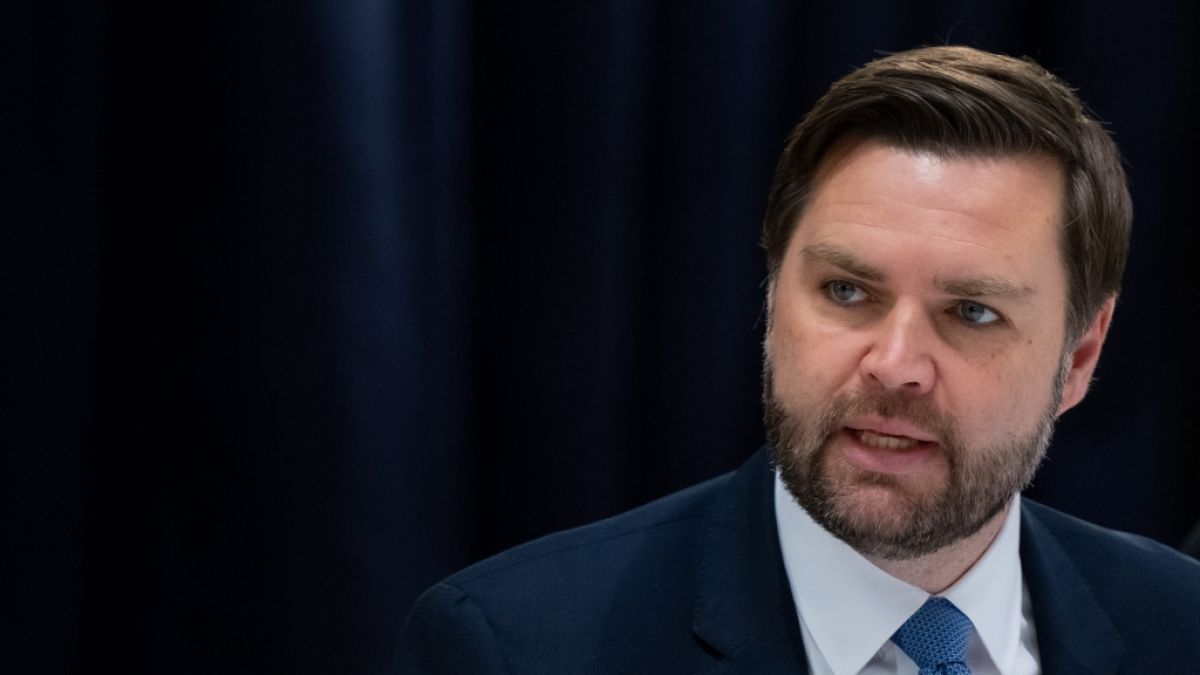 Trägt J.D. Vance etwa Eyeliner? Trägt J.D. Vance etwa Eyeliner? (Foto)