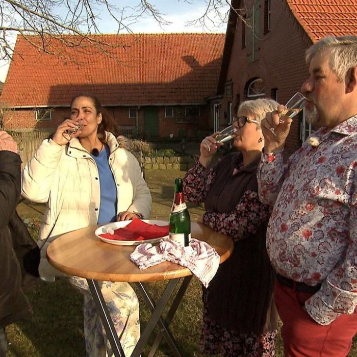 Wiederholung von Episode 102, Staffel 80 online und im TV