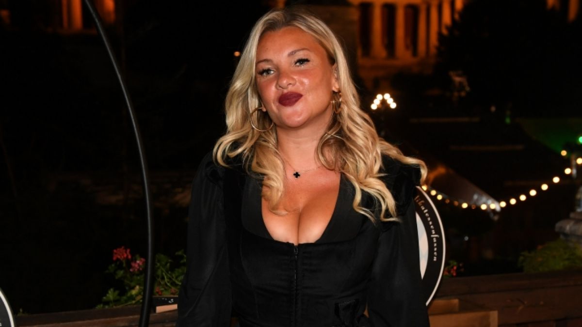 Evelyn Burdecki macht ihre Fans im Netz mit einem neuen Schnappschuss sprachlos. (Foto)