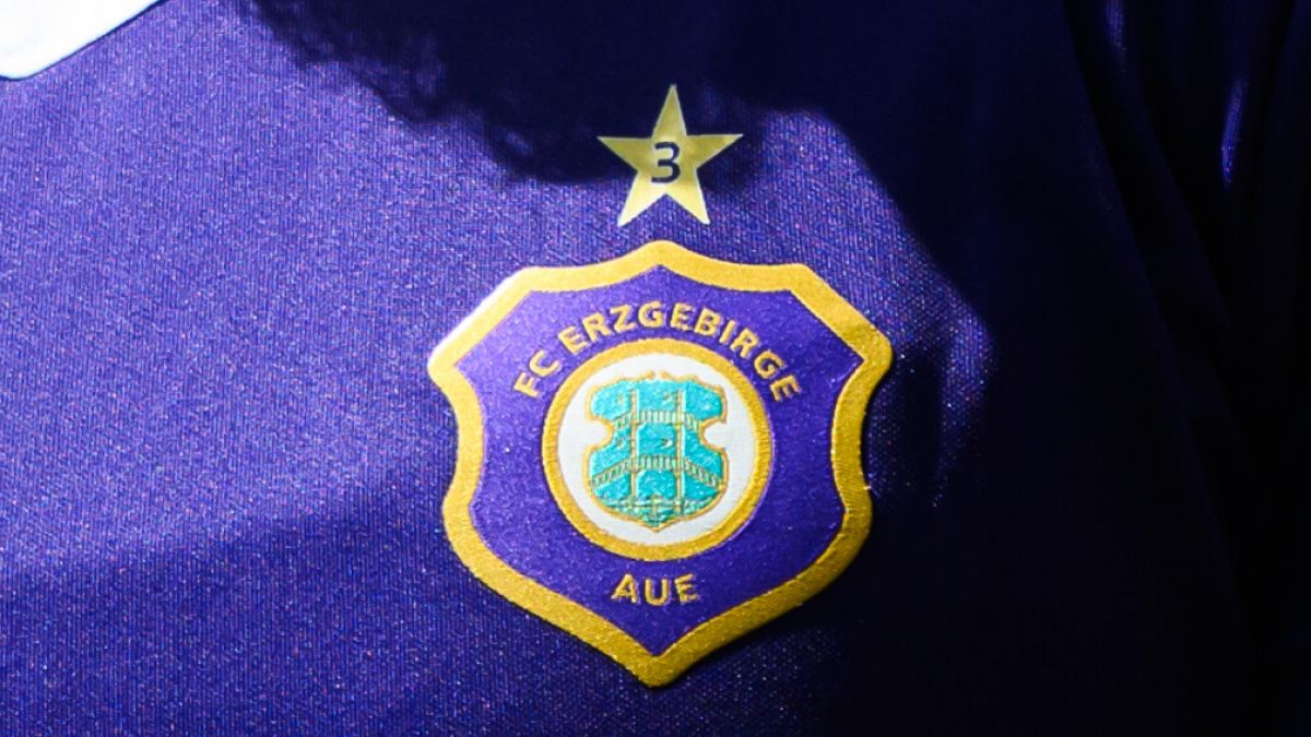 Wegen einer Krebserkrankung muss der FC Erzgebirge Aue vorerst auf seinen Stürmer Ricky Bornschein (25) verzichten. (Foto)