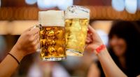 Alkohol verursacht nicht nur über 47.000 Tote pro Jahr, sondern auch massive wirtschaftliche Schäden.