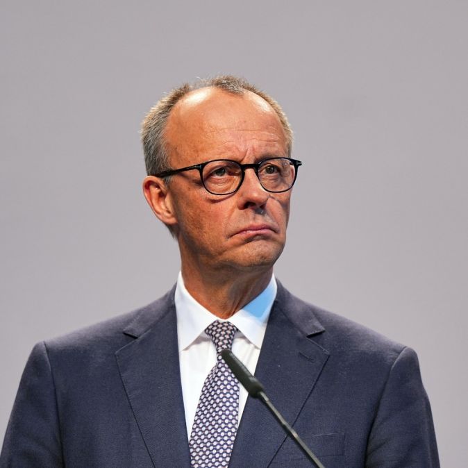 Letzte Ehre für den Papst – aber wo ist Friedrich Merz?