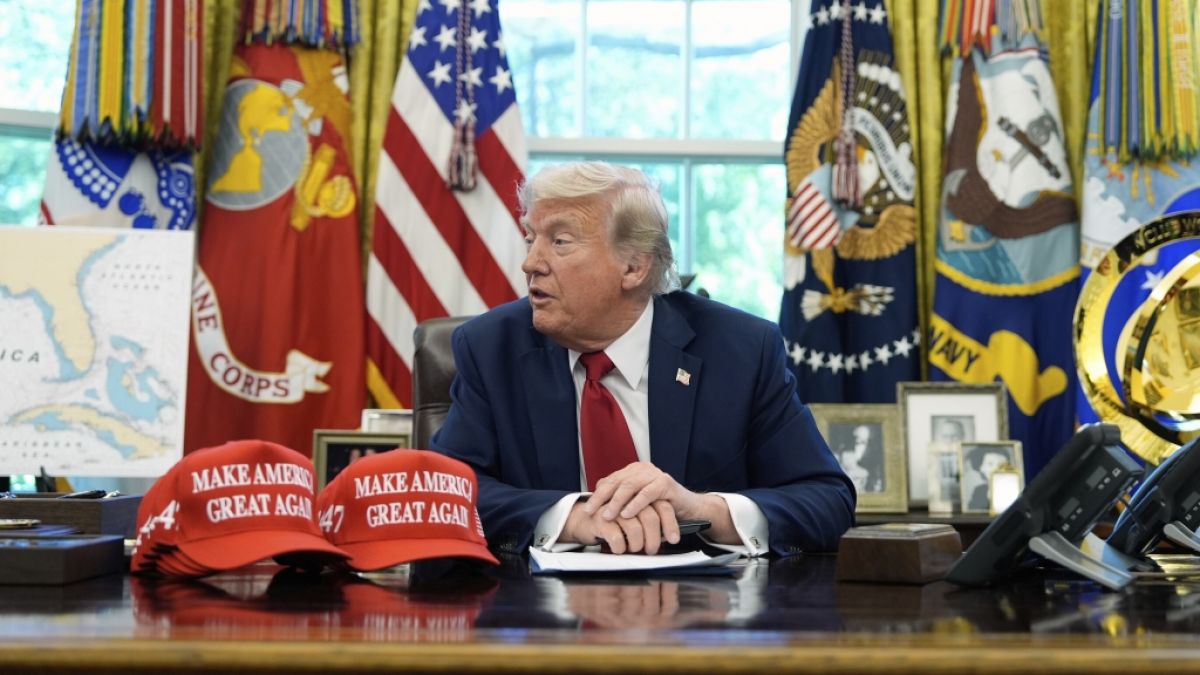 Donald Trump sorgt mit Äußerungen gegenüber verwundeten Soldaten für Empörung. Donald Trump sorgt mit Äußerungen gegenüber verwundeten Soldaten für Empörung. (Foto)