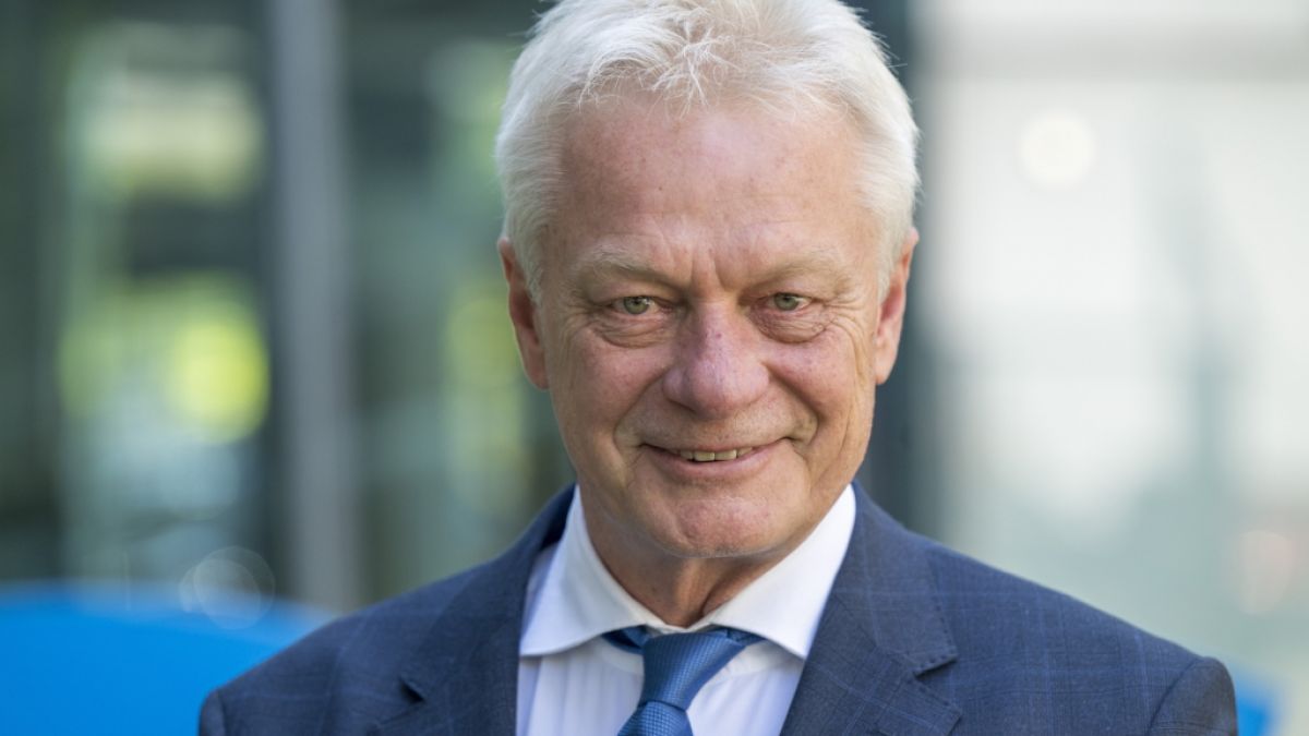 Alois Rainer darf sich im schwarz-roten Bundeskabinett auf seinen neuen Posten als Bundeslandwirtschaftsminister freuen. Alois Rainer darf sich im schwarz-roten Bundeskabinett auf seinen neuen Posten als Bundeslandwirtschaftsminister freuen. (Foto)