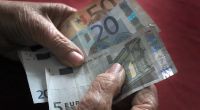 Deutschlands Rentnerinnen und Rentner haben ab dem 1. Juli 2025 spürbar mehr Rente auf dem Konto - dem Abschiedsgeschenk der Ampel-Koalition sei Dank.