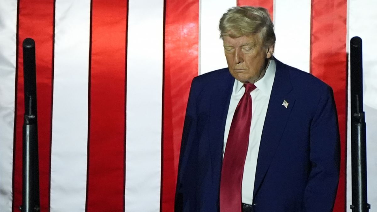 Nach den ersten 100 Tagen im Amt muss US-Präsident Donald Trump vor einem Amtsenthebungsverfahren zittern. (Foto)