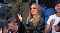 Ungewohnt hochgeschlossen: Sophia Thomalla am Rande einer Tennis-Veranstaltung.