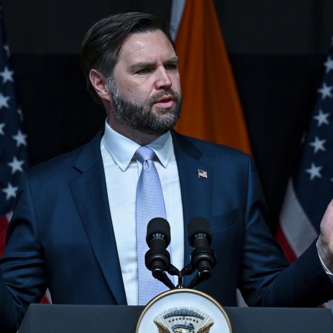 Lüge in TV-Interview fliegt Trump-Vize um die Ohren