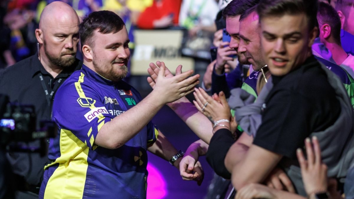 Luke Littler ist nicht zu stoppen: Der Darts-Youngster hat bereits an fünf von 13 Spieltagen in der Premier League den Finalsieg abgeräumt. Luke Littler ist nicht zu stoppen: Der Darts-Youngster hat bereits an fünf von 13 Spieltagen in der Premier League den Finalsieg abgeräumt. (Foto)