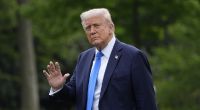 Donald Trump gab als erster Präsident Abschlussrede in Alabama - Seine 11 Erfolgsregeln sorgten für Lacher.