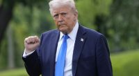 Von dicken Muskeln und Lichtschwert keine Spur: Wie ein Jedi-Ritter sieht Donald Trump nur in seinen kühnsten KI-Träumen aus.