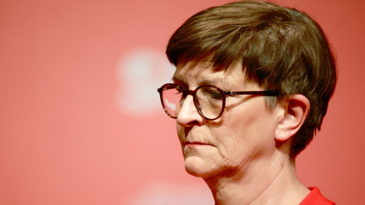 SPD-Chefin Esken blickt nun einer ungewissen politischen Zukunft entgegen. SPD-Chefin Esken blickt nun einer ungewissen politischen Zukunft entgegen. (Foto)
