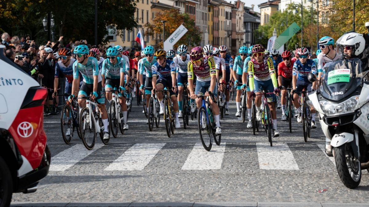 Giro d'Italia 2025 in TV und Live-Stream: Wer schnappt sich heute den Sieg auf der 15. Etappe von Fiume Veneto nach Asiago?