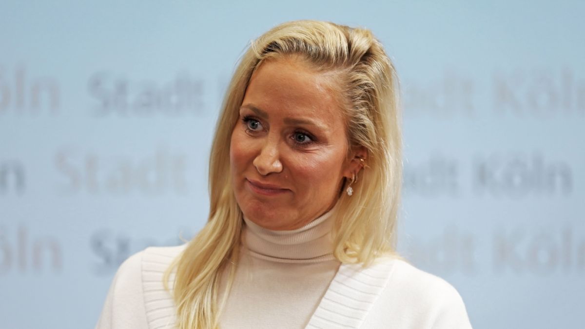 Schauspielerin und Moderatorin Janine Kunze muss einen schweren Schicksalsschlag verkraften: Ihr Schwager Andy ist gestorben. (Foto)