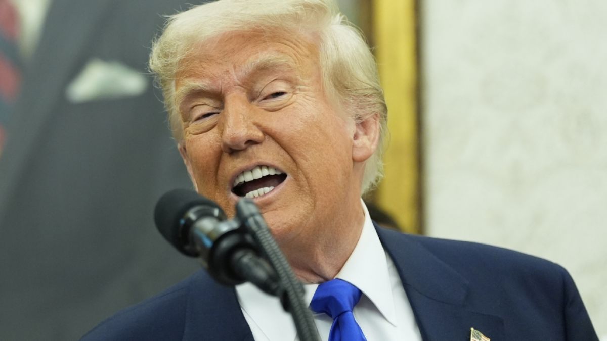 Angesichts eines luxuriösen Geschenks aus Katar bekommt Donald Trump leuchtende Augen: Fliegt der US-Präsident bald in einer Boeing herum, die der Emir von Katar als Präsent in Aussicht gestellt hat? Angesichts eines luxuriösen Geschenks aus Katar bekommt Donald Trump leuchtende Augen: Fliegt der US-Präsident bald in einer Boeing herum, die der Emir von Katar als Präsent in Aussicht gestellt hat? (Foto)