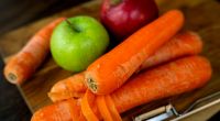 Forscher zeigen: Das Krebsrisiko sinkt deutlich bei nachhaltiger und pflanzlich basierter Ernährung.