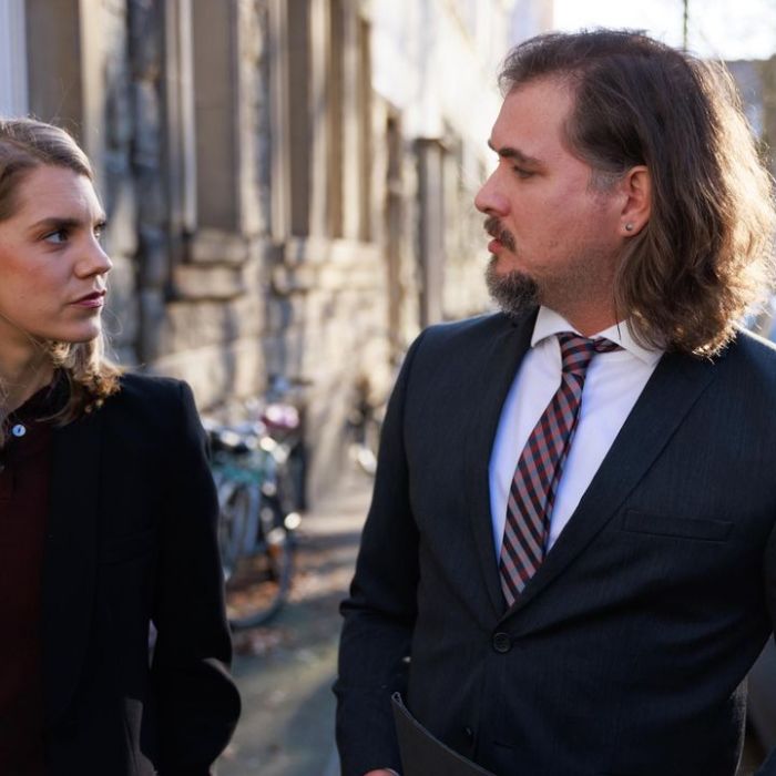 Wiederholung von Episode 7621 online und im TV