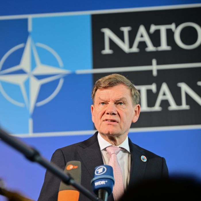 CDU-Außenminister unterstützt Trump-Forderung - erster Krach in neuer Regierung