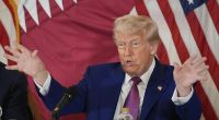 Donald Trump wird von einer ehemaligen US-Anwältin durchsichtiger Rassismus vorgeworfen.