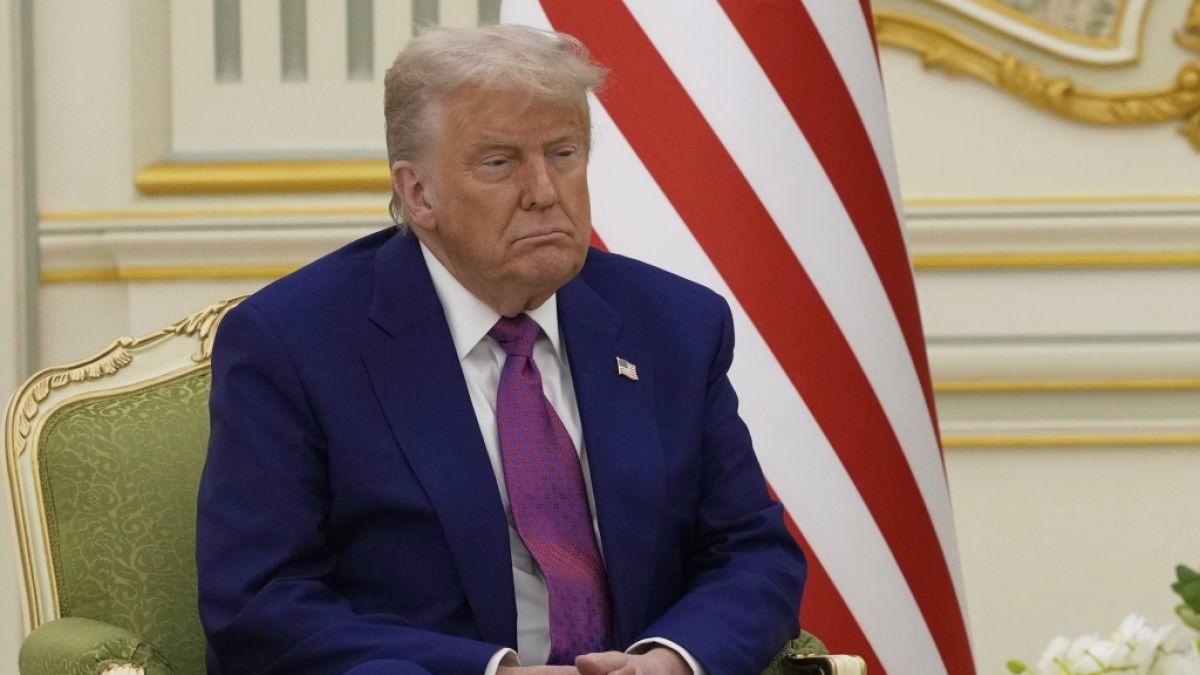 Donald Trump machte bei seinem Blitzbesuch im saudi-arabischen Riad keine allzu ausgeschlafene Figur. (Foto)