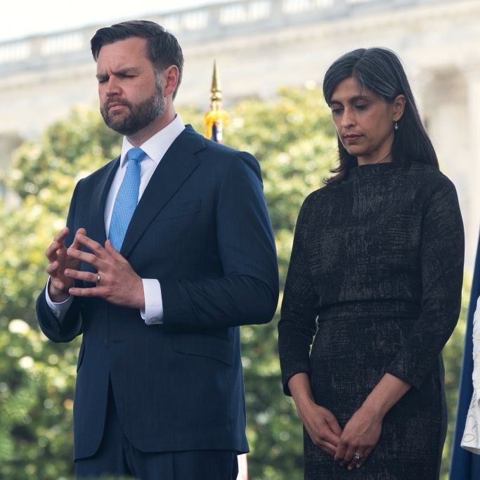 Es dauerte nur Sekunden: Trump-Vize abserviert von Papst Leo
