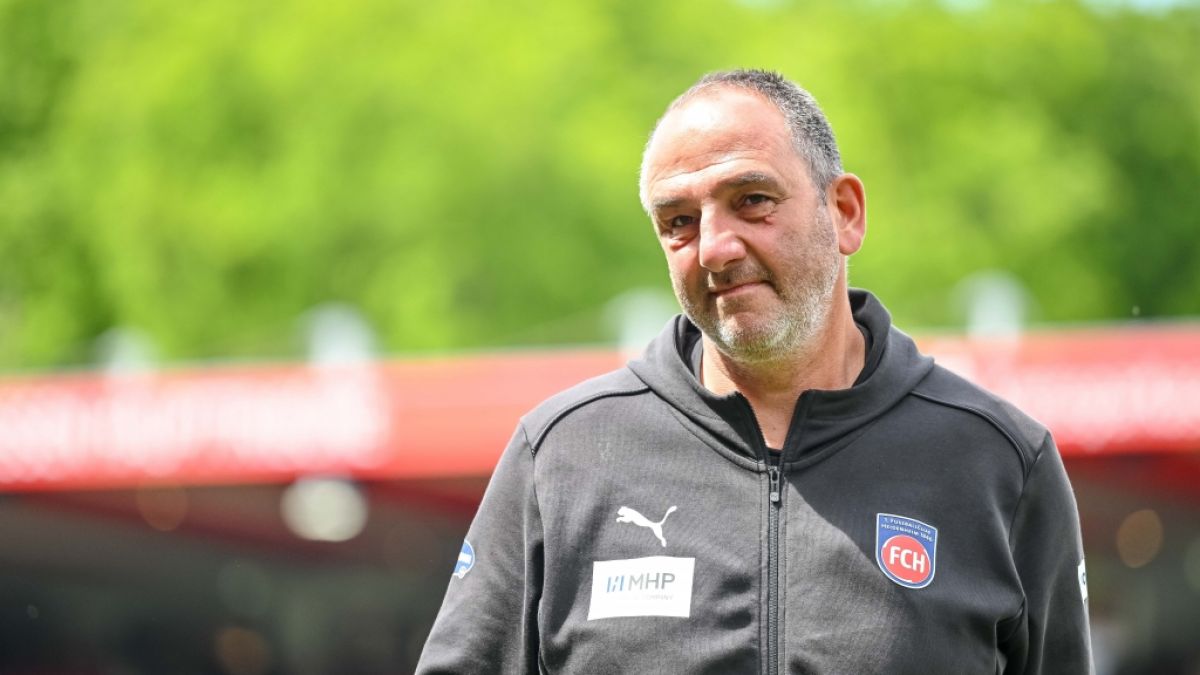 Frank Schmidt trainiert seit 2007 erfolgreich den 1. FC Heidenheim. Frank Schmidt trainiert seit 2007 erfolgreich den 1. FC Heidenheim. (Foto)